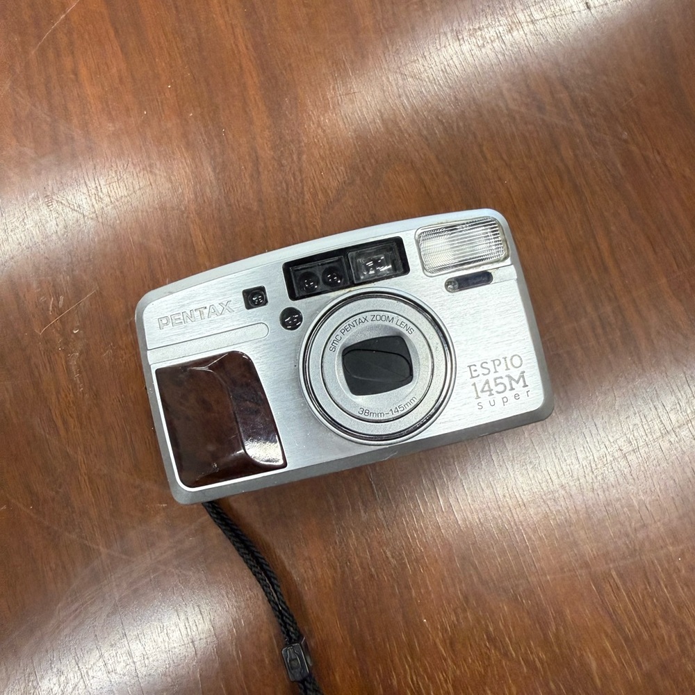 Pentax Espio 145M Super in Metallic Silver